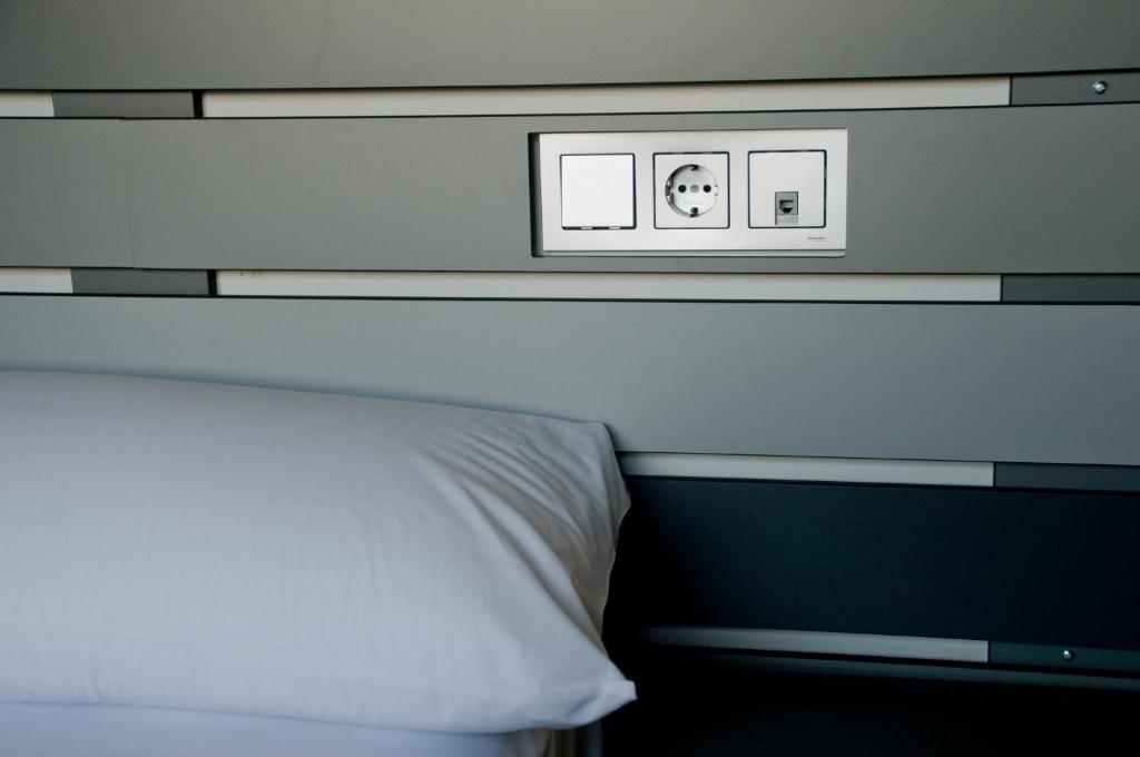 Bbk Bilbao Good Hostel Phòng bức ảnh
