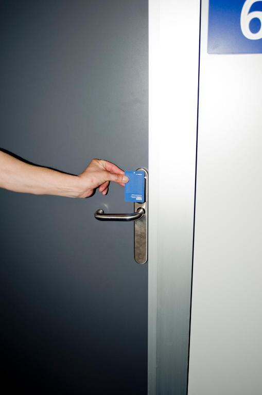 Bbk Bilbao Good Hostel Ngoại thất bức ảnh