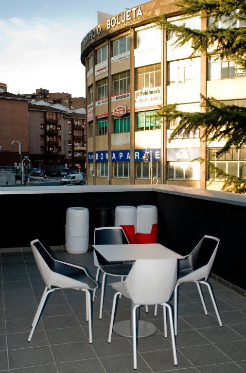 Bbk Bilbao Good Hostel Ngoại thất bức ảnh