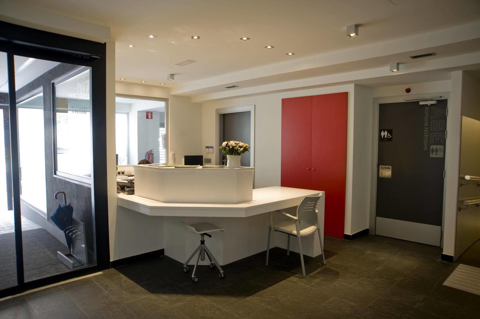Bbk Bilbao Good Hostel Ngoại thất bức ảnh
